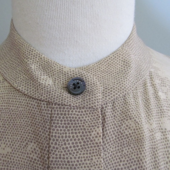 Equipment Femme 100% Silk Animal Print Buttons Up Blouse Women's Size Small - Picture 5 of 13